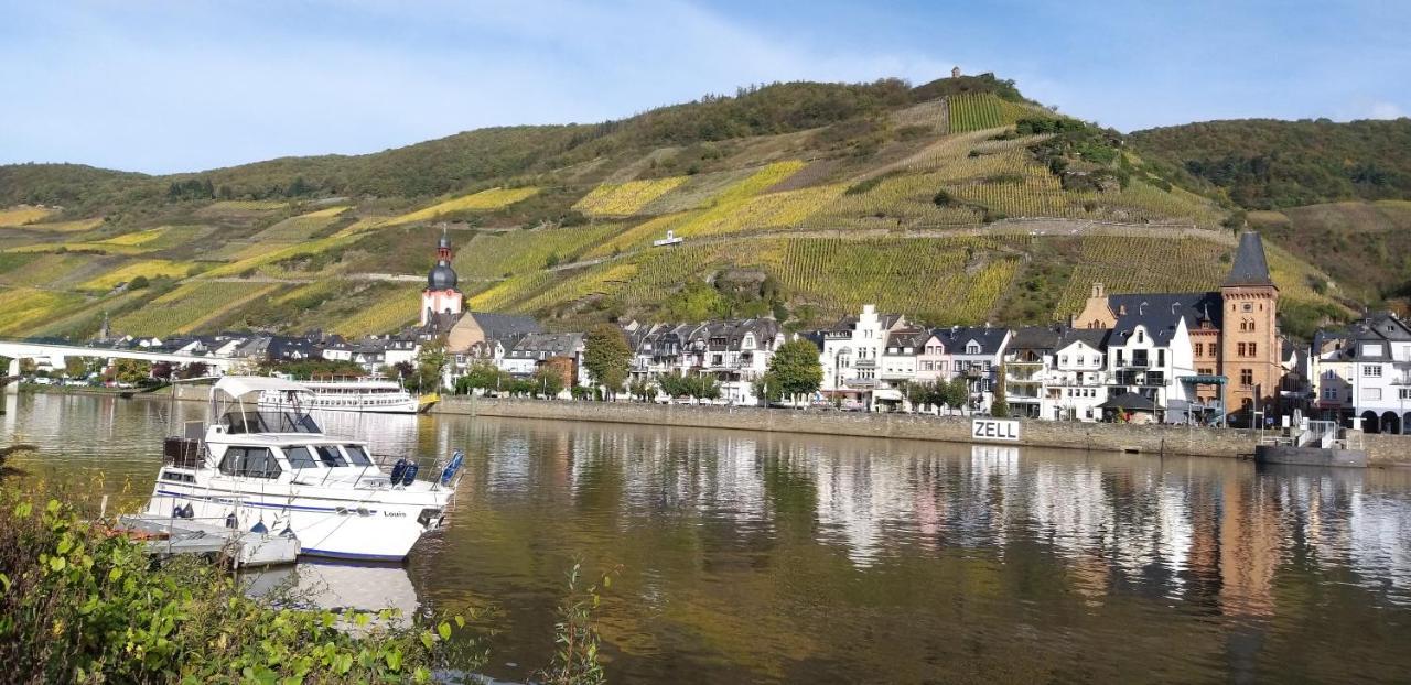 Mosel-Appartements Nehren Zell Extérieur photo