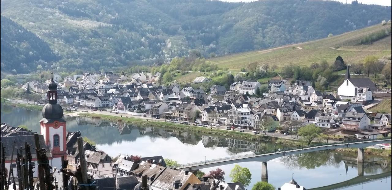 Mosel-Appartements Nehren Zell Extérieur photo